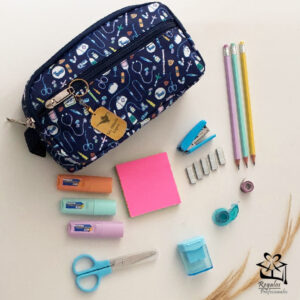 Neceser enfermera con materiales escritorio