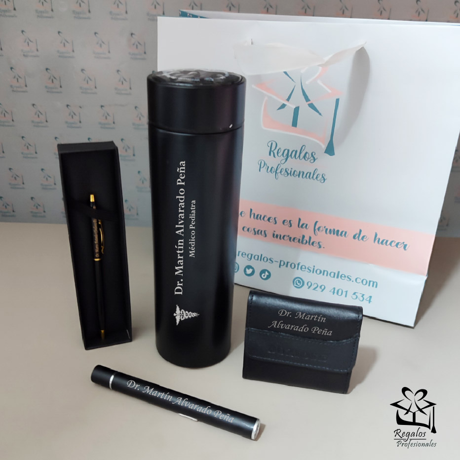 Set médico: termo + sencillero + bolígrafo + linterna