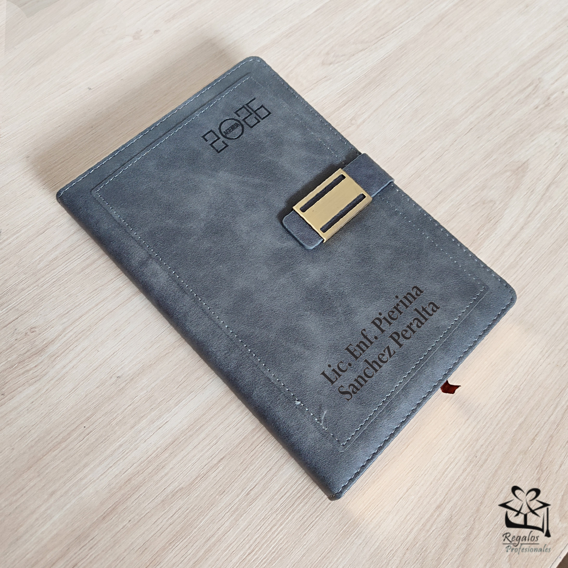 Agenda Personalizada Prestige – Biocuero con Broche Imantado A5 - Imagen 2