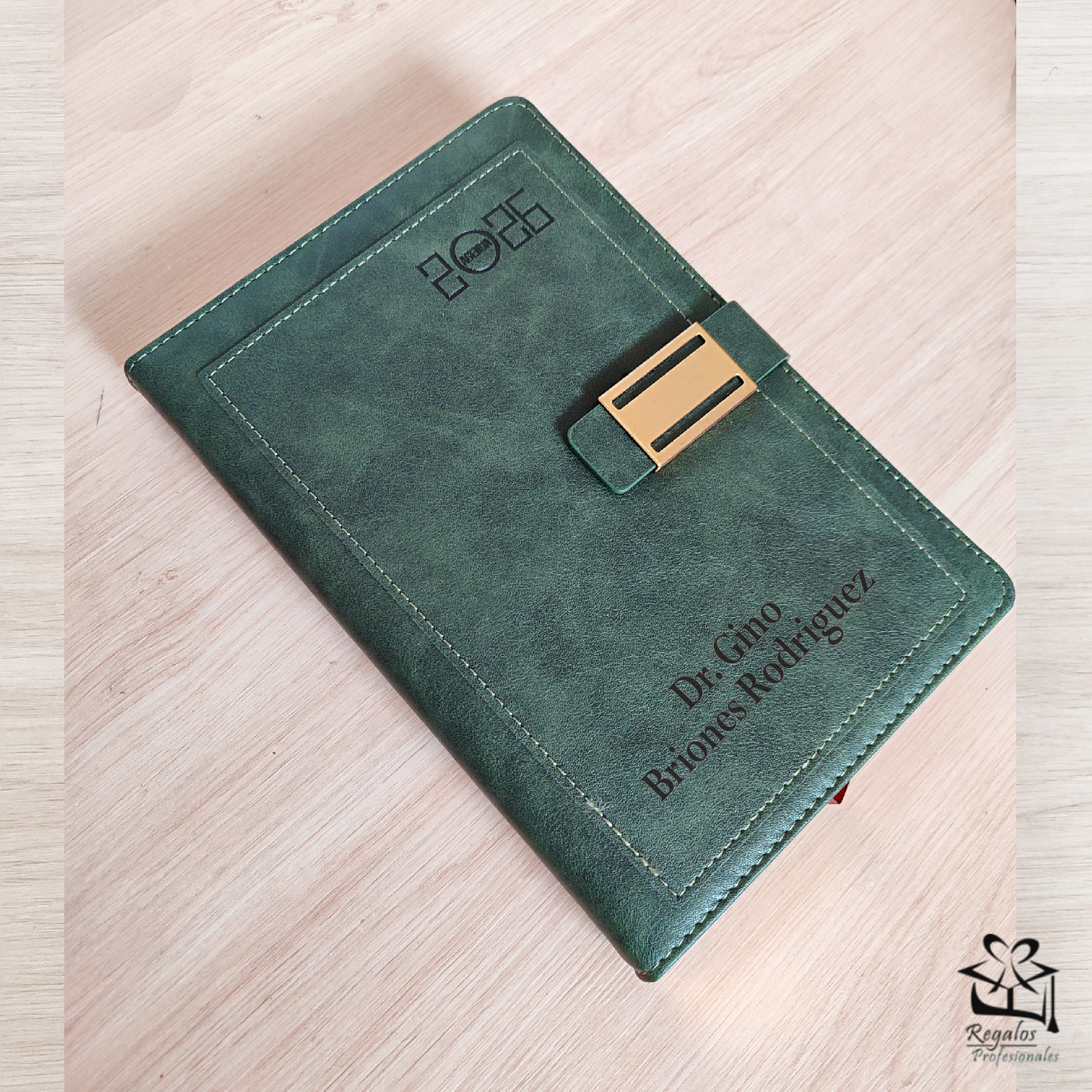 Agenda Personalizada Prestige – Biocuero con Broche Imantado A5