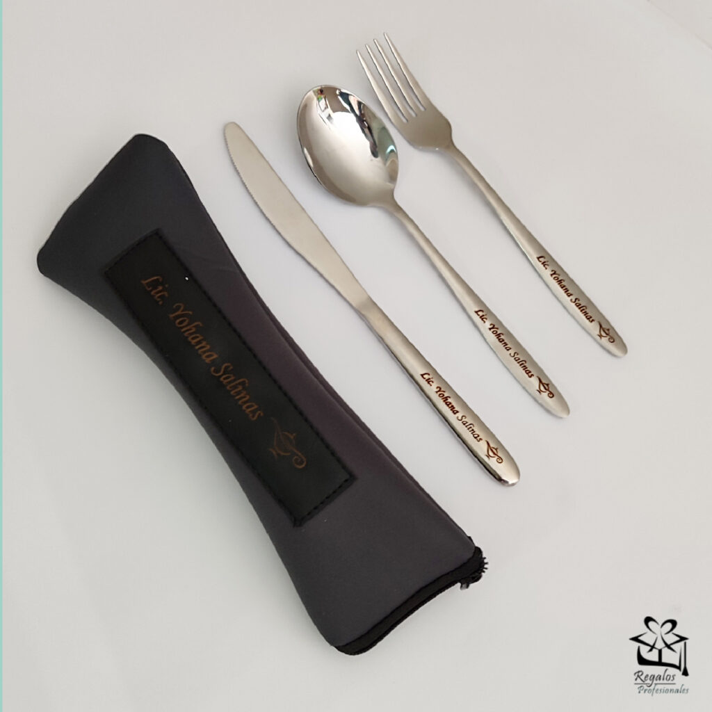 Juego de 3 cubiertos grandes con estuche de neopreno