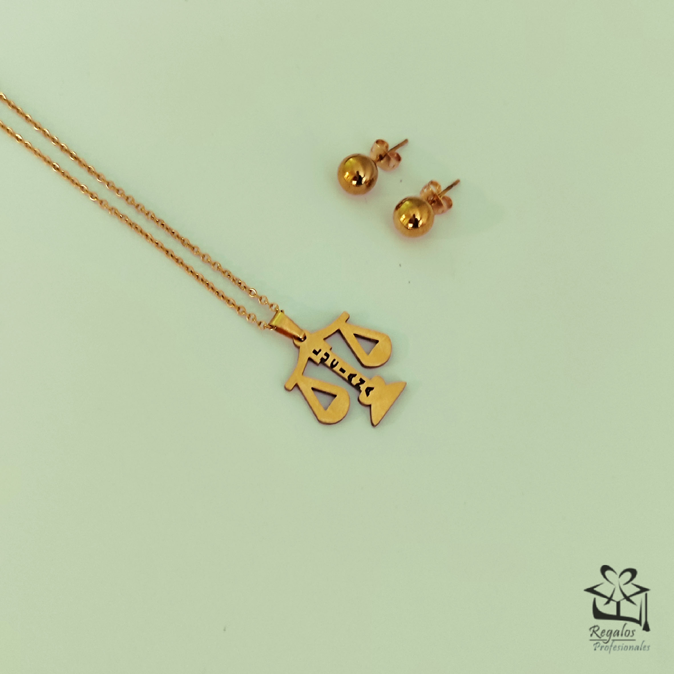 collar para abogada