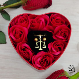 Collar abogada con estuche corazón